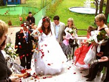 свадебный обряд осыпания молодых